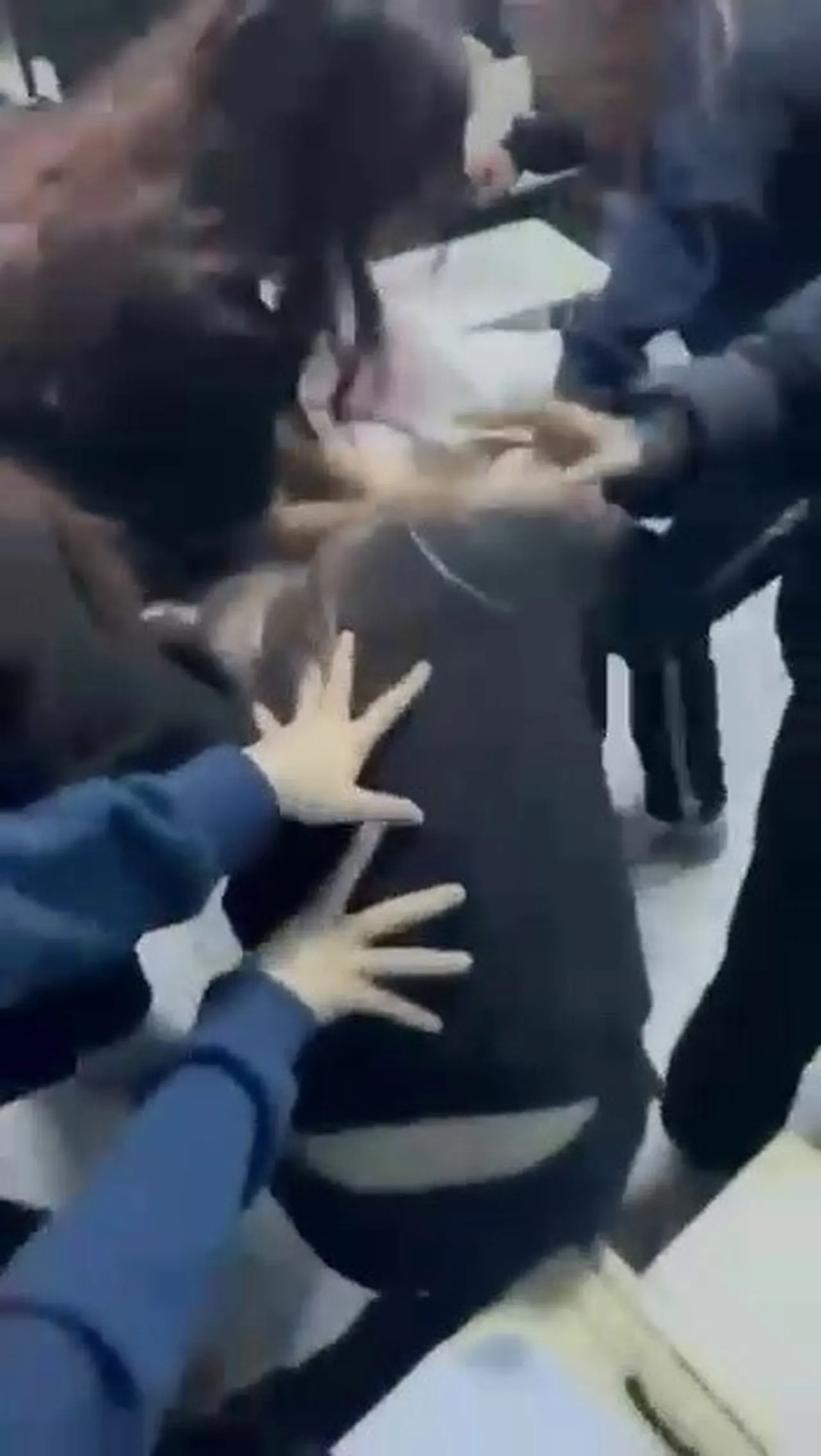 Lisede kavga: Birbirlerine girdiler! “Videoyu Ereğli’nin yarısı görmüş” deyip şikayetçi oldu