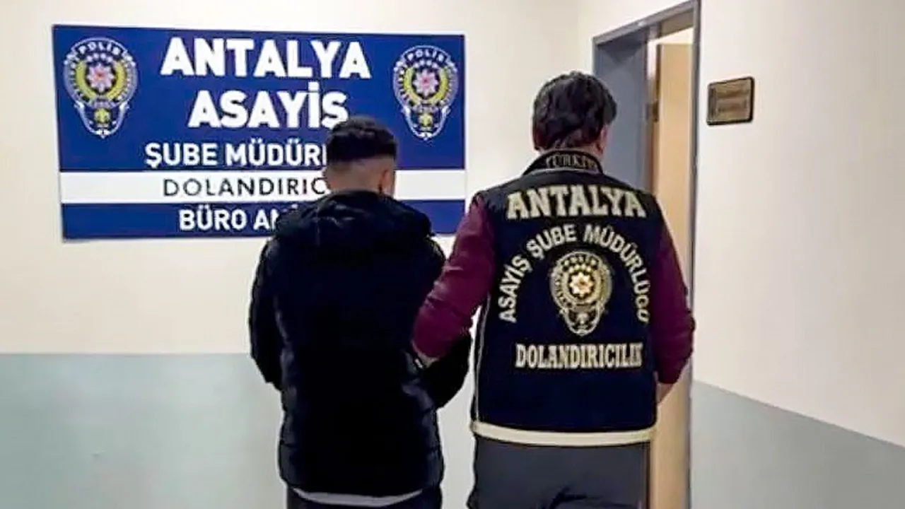 ‘Pes’ dedirten yöntem! 'yüksek limitli' kredi vaadiyle 1 milyon 650 bin dolandırdı 