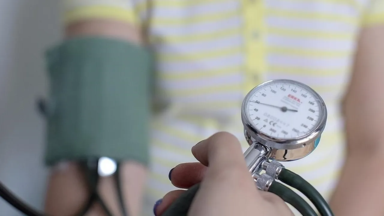 Ramazanda hipertansiyon hastaları dikkat: Uzmanı dikkat edilmesi gerekenleri sıraladı