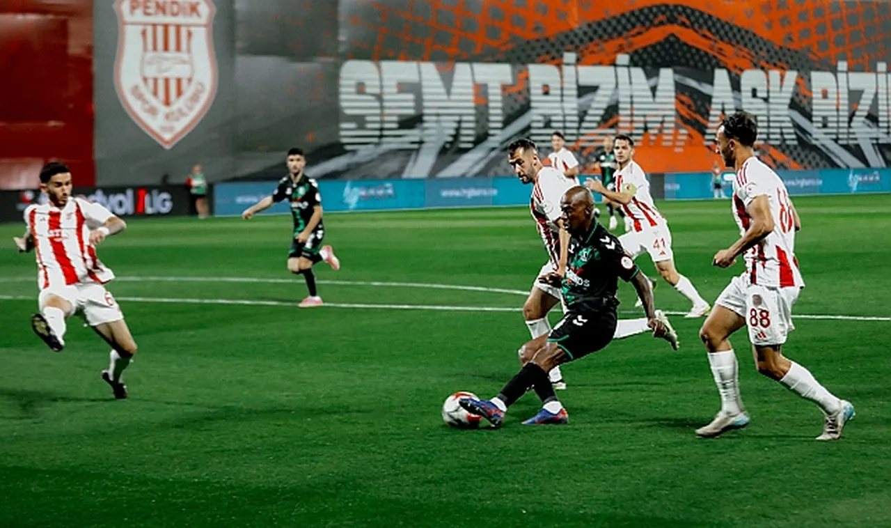 Sakaryaspor-Pendikspor hangi kanalda, saat kaçta? Şifresiz canlı yayınlanacak!