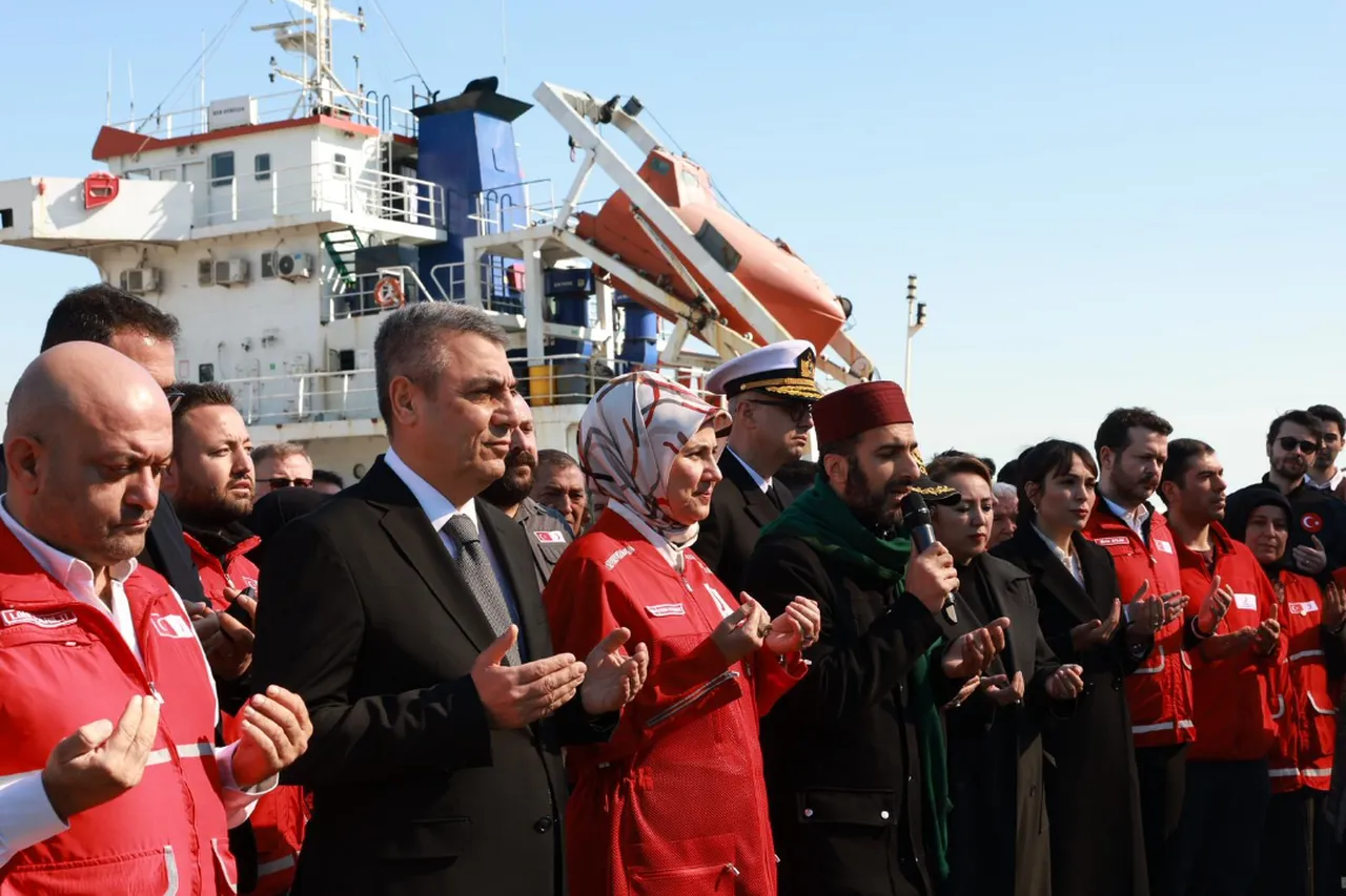 Türk Kızılay ramazan ayının ilk günü Gazze’ye en büyük iyilik gemisini yola çıkardı