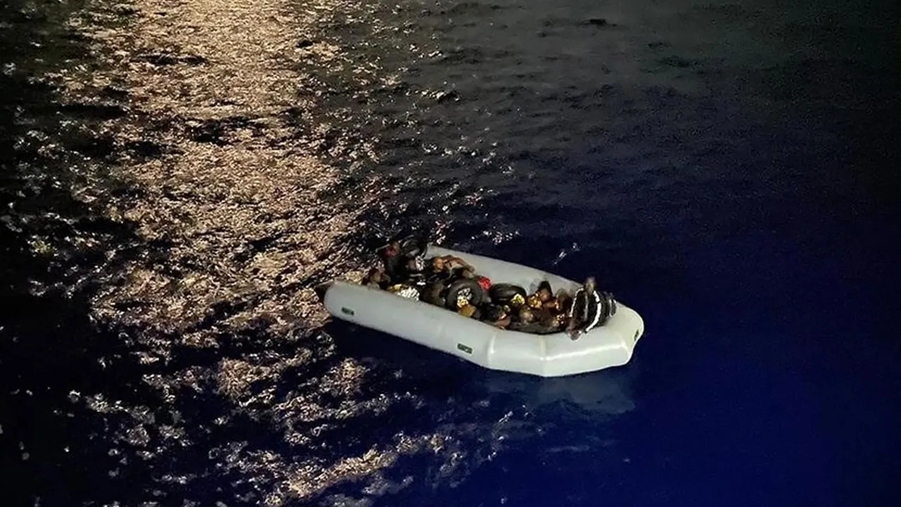 Yunanistan geri dönüş merkezlerini Afrika’ya taşıyacak!