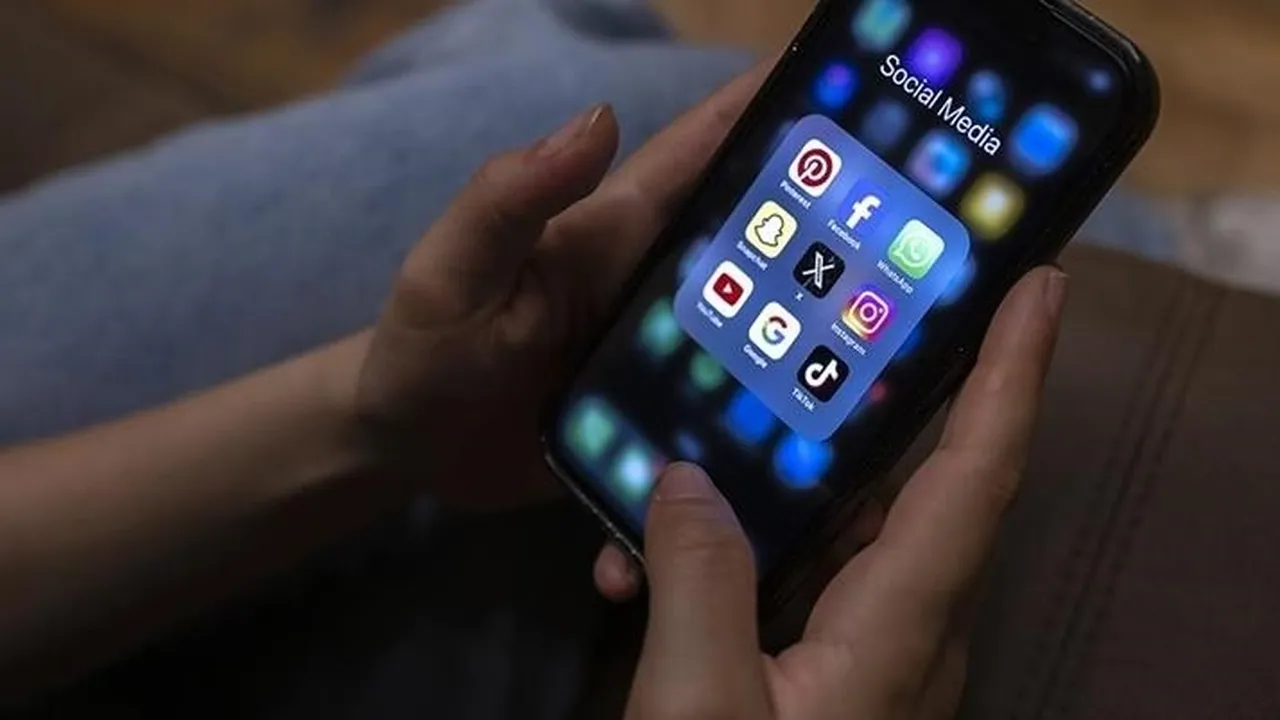 15 yaş altına sosyal medya yasağı mı geliyor? Yeni düzenleme gündeme geldi