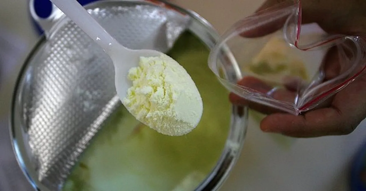 Bebek mamalarında toksin tehlikesi büyüyor! 60’tan fazla ülkede satılan ürünler piyasadan çekildi