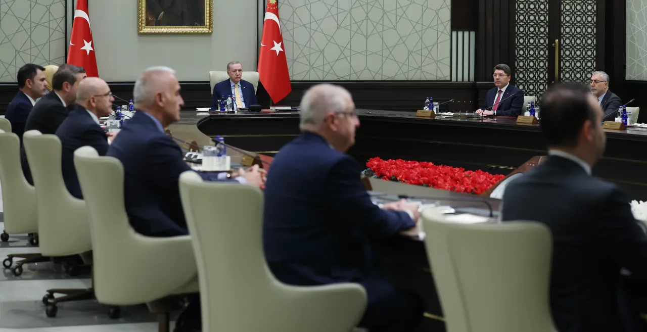 Cumhurbaşkanı Erdoğan Kabine'yi topluyor! İşte masadaki konular