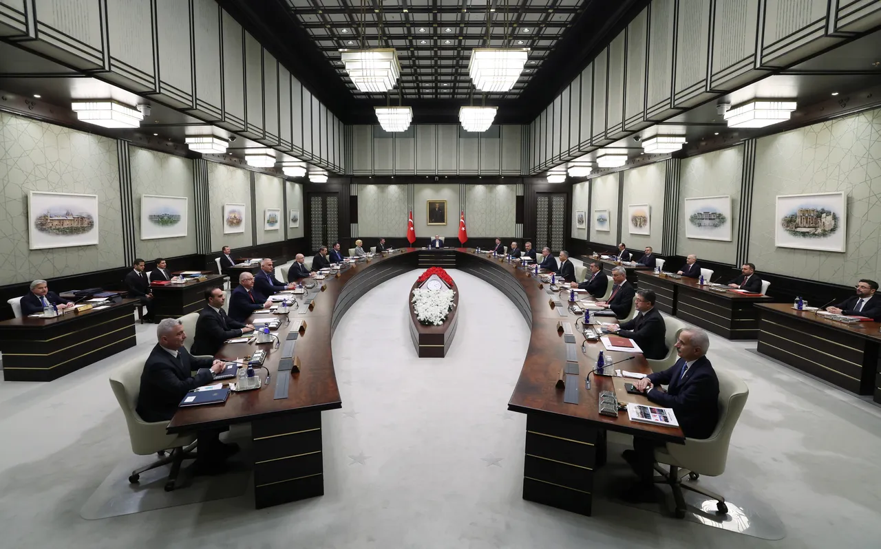 Cumhurbaşkanı Erdoğan Kabineyi topluyor! İşte masadaki konular