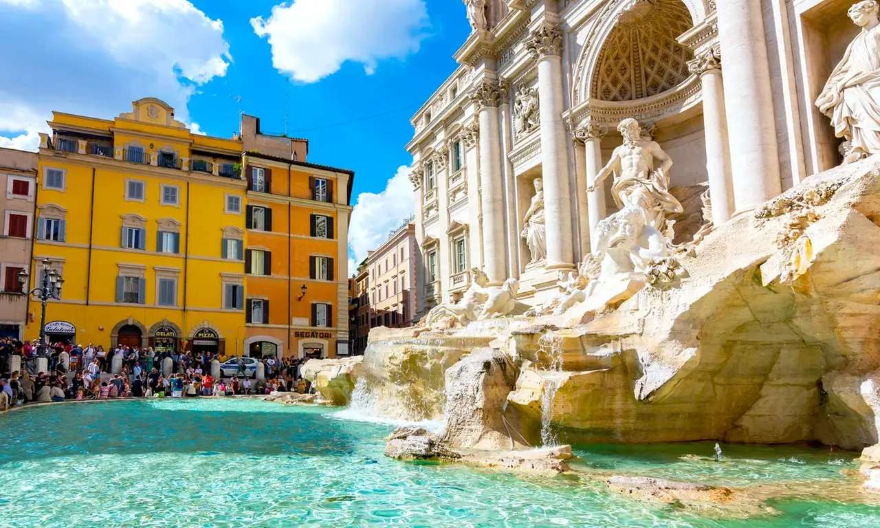 Dünyanın en ünlü turistik noktalarından biri artık parayla görülecek! Roma Belediyesi duyurdu