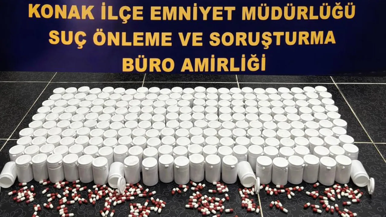 İzmir'de uyuşturucu operasyonu: 450 bin hap ele geçirildi!