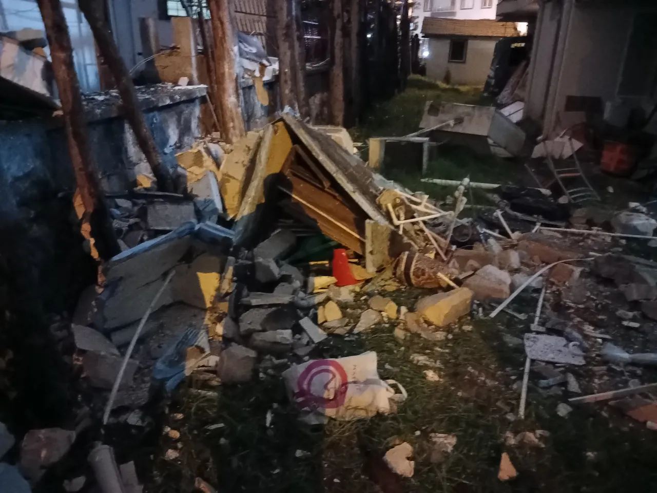 Kız yurdunda tüp patlaması! Ortalık savaş alanına döndü, 1999 depremini hatırlattı