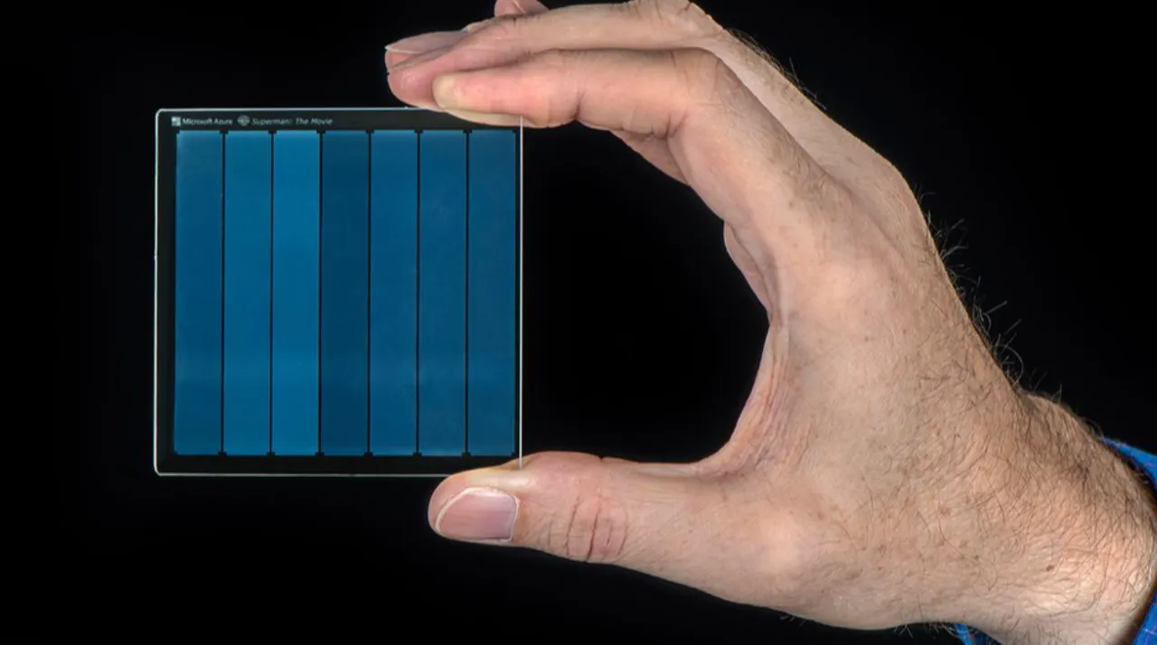  10.000 yıl dayanıklı veri depolama: Microsoft 'Project Silica'nın detaylarını paylaştı