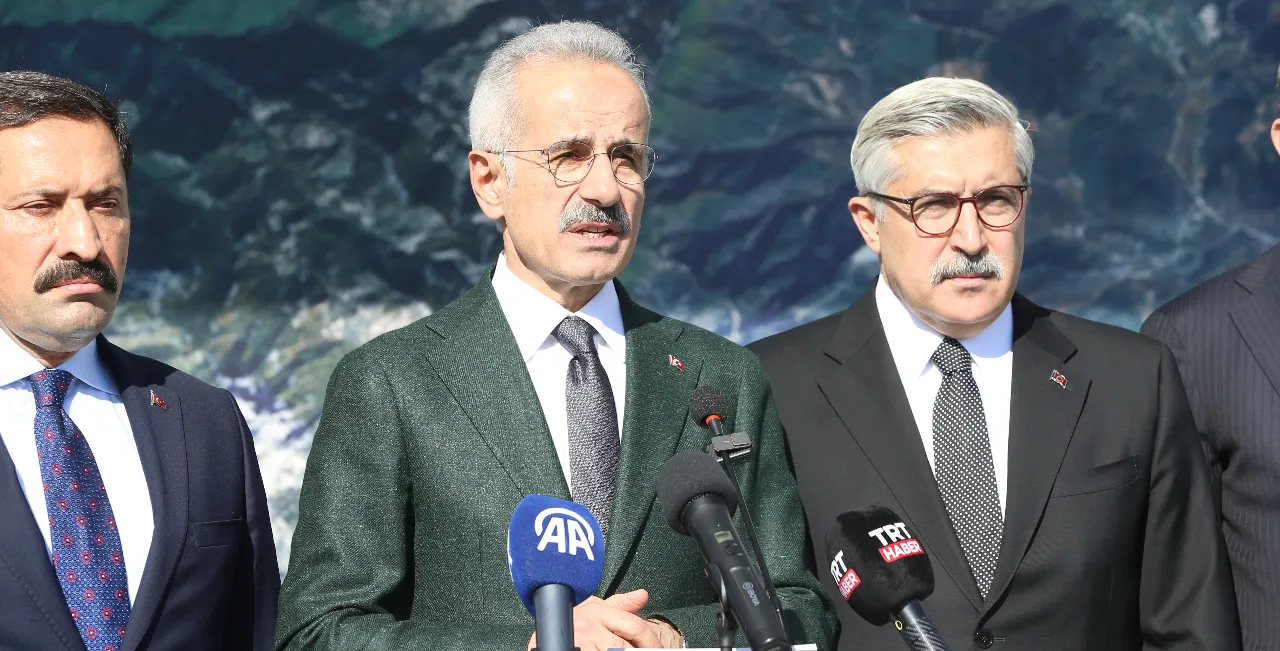 3 ayrı tüpten 20 kilometrelik tünel! Bakan Uraloğlu dev hamleyi açıkladı
