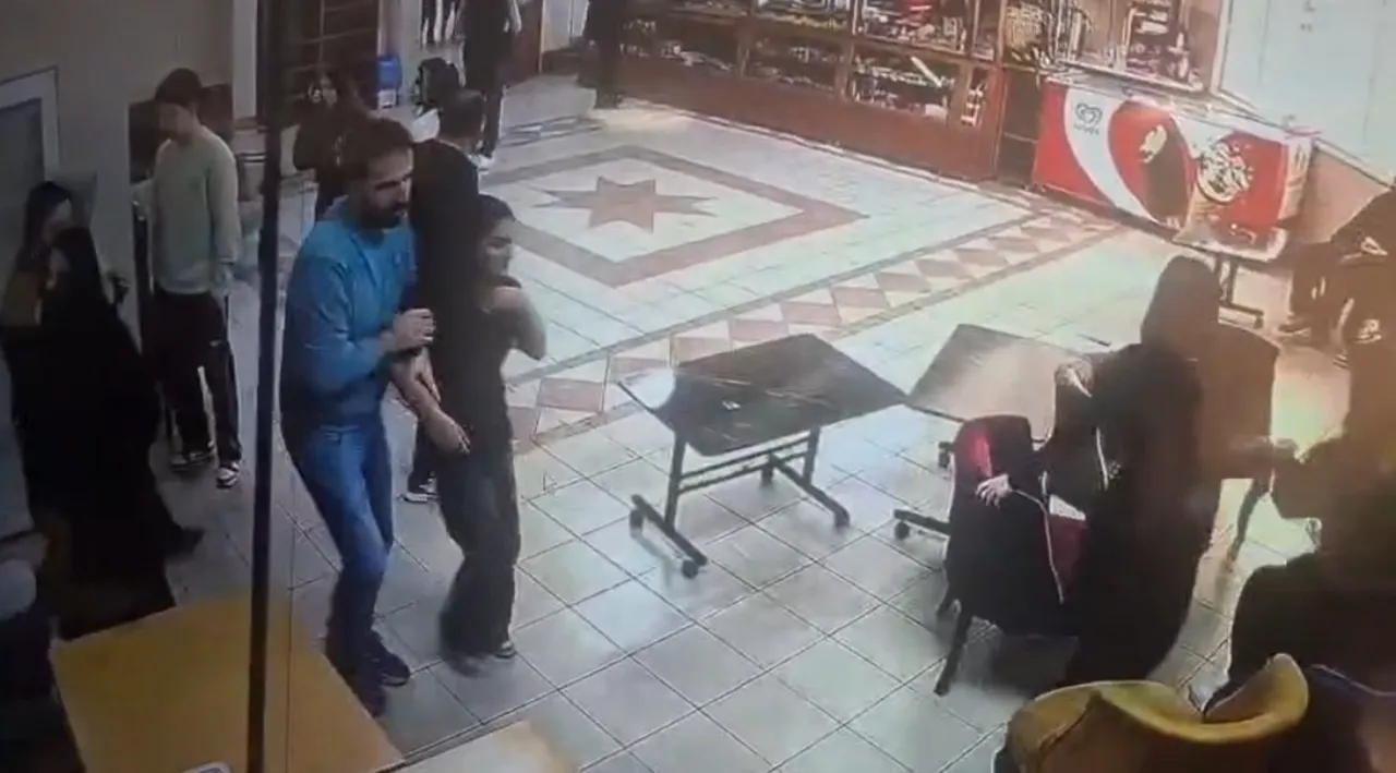 Boğazına yemek kaçan öğrenciye hayat kurtaran müdahale