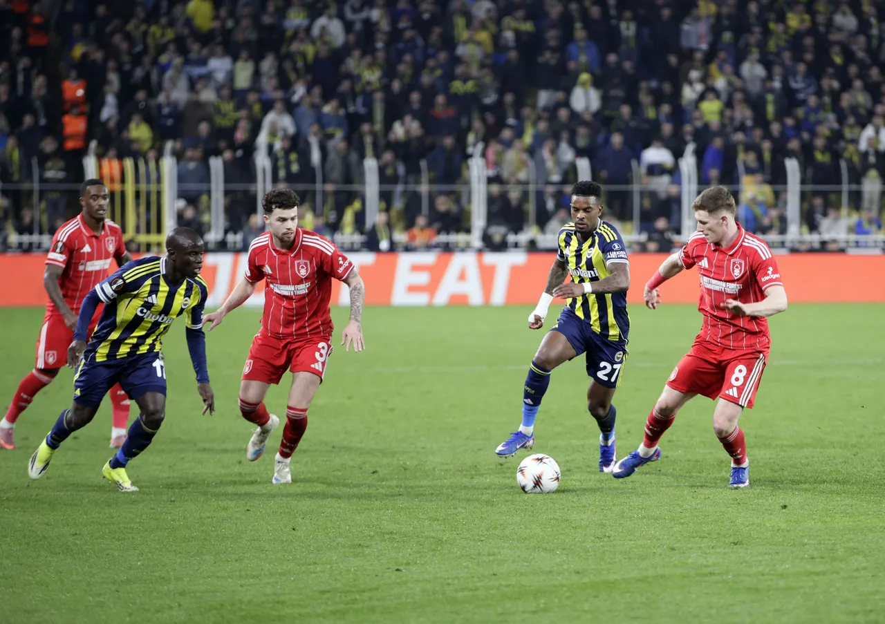 Fenerbahçe elendi mi, Avrupa Liginden düştü mü? Nottingham Forest rövanş maçı için geri sayım başladı!