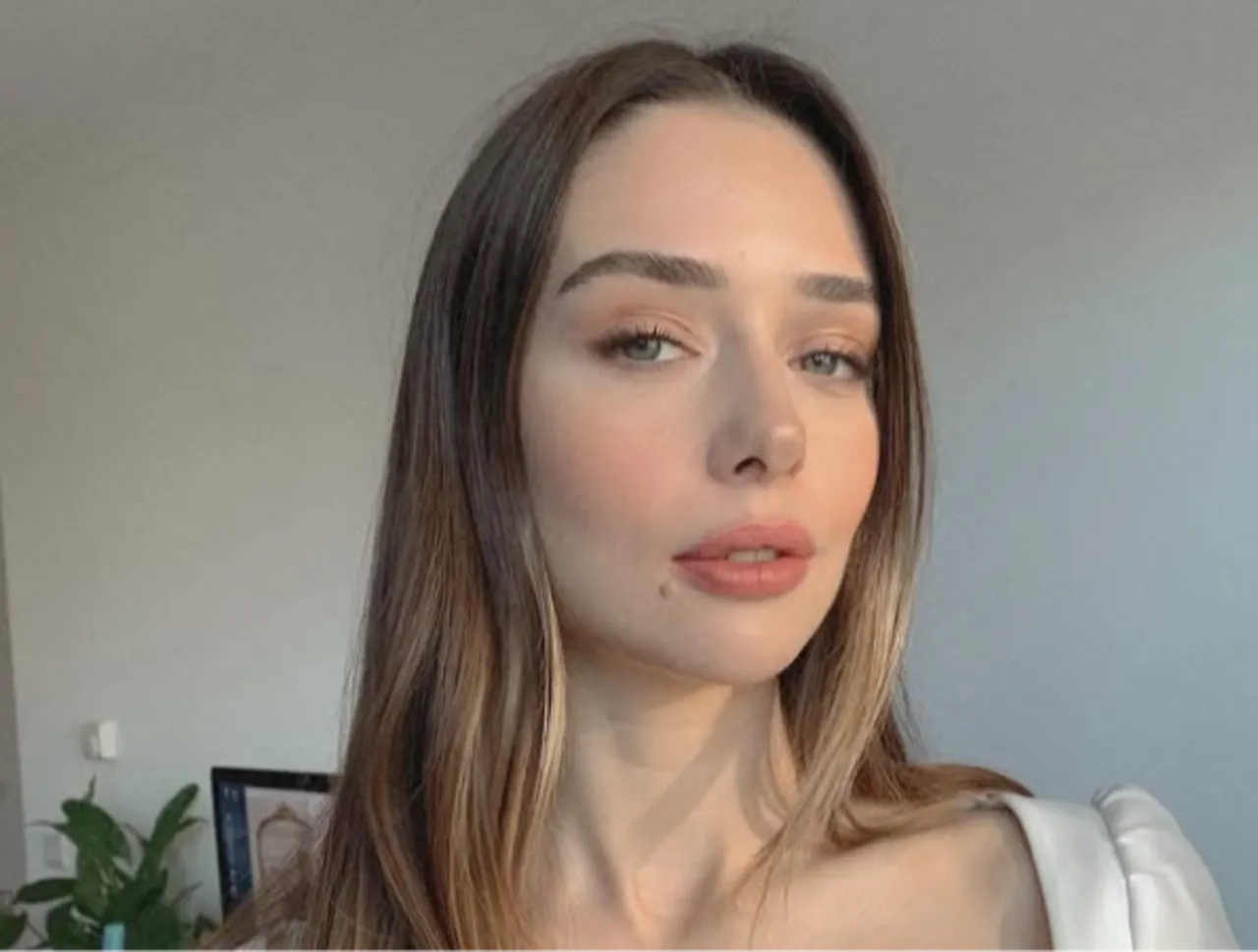 Kızılcık Şerbeti'ne Yudum karakteriyle katılan Afra Karagöz kimdir?