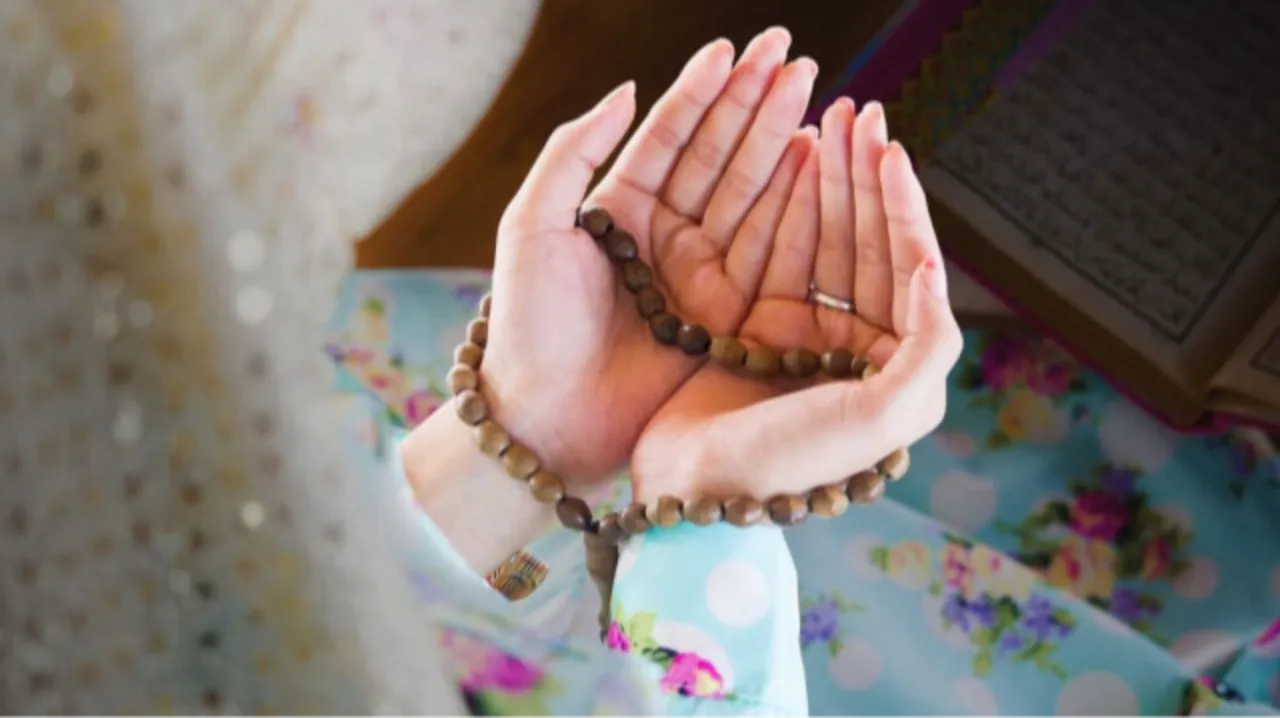 Oruçluyken adet olmak orucu bozar mı? Ramazanda hayızlı kişinin yiyip içmesi günah mı?