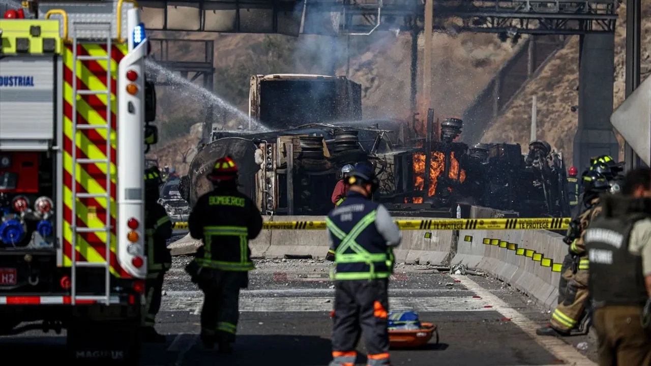 Şili'de gaz yüklü tanker patladı! Çok sayıda ölü ve yaralı var