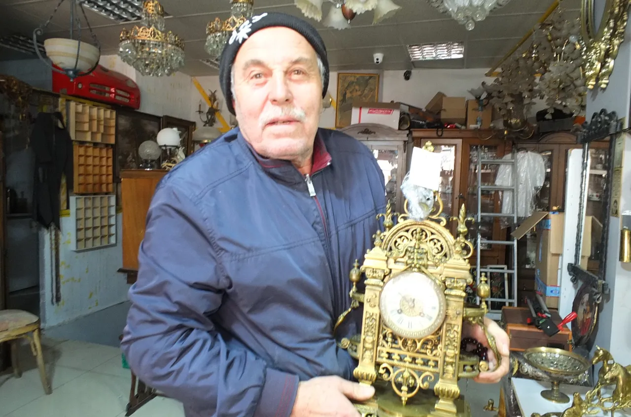 146 yıllık saati görücüye çıkardı! 2.500 dolara satıyor