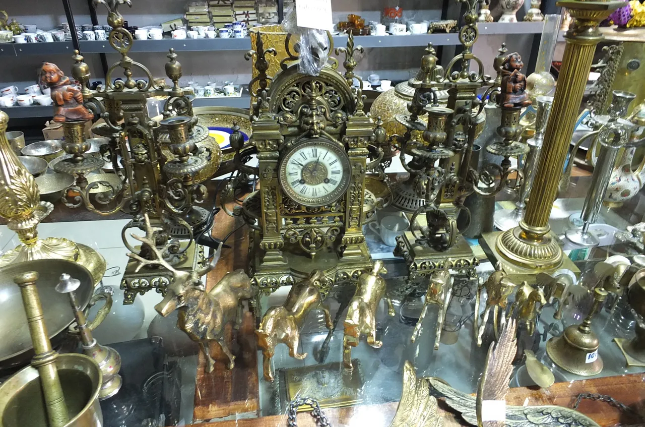 146 yıllık saati görücüye çıkardı! 2.500 dolara satıyor