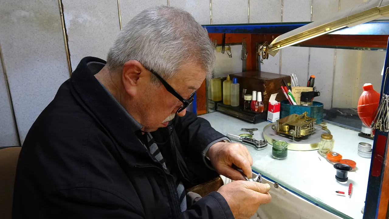 3 metrekarede çıraklıktan ustalığa 60 yıl… Çırak yetişmiyor, usta bulunmuyor