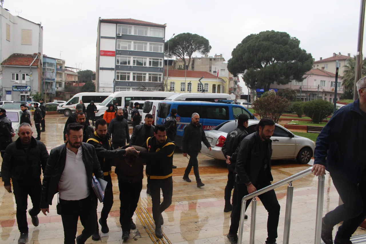 Çakaloğlu çifti evde ölü bulunmuştu! Katili mavi poşet ele vermiş