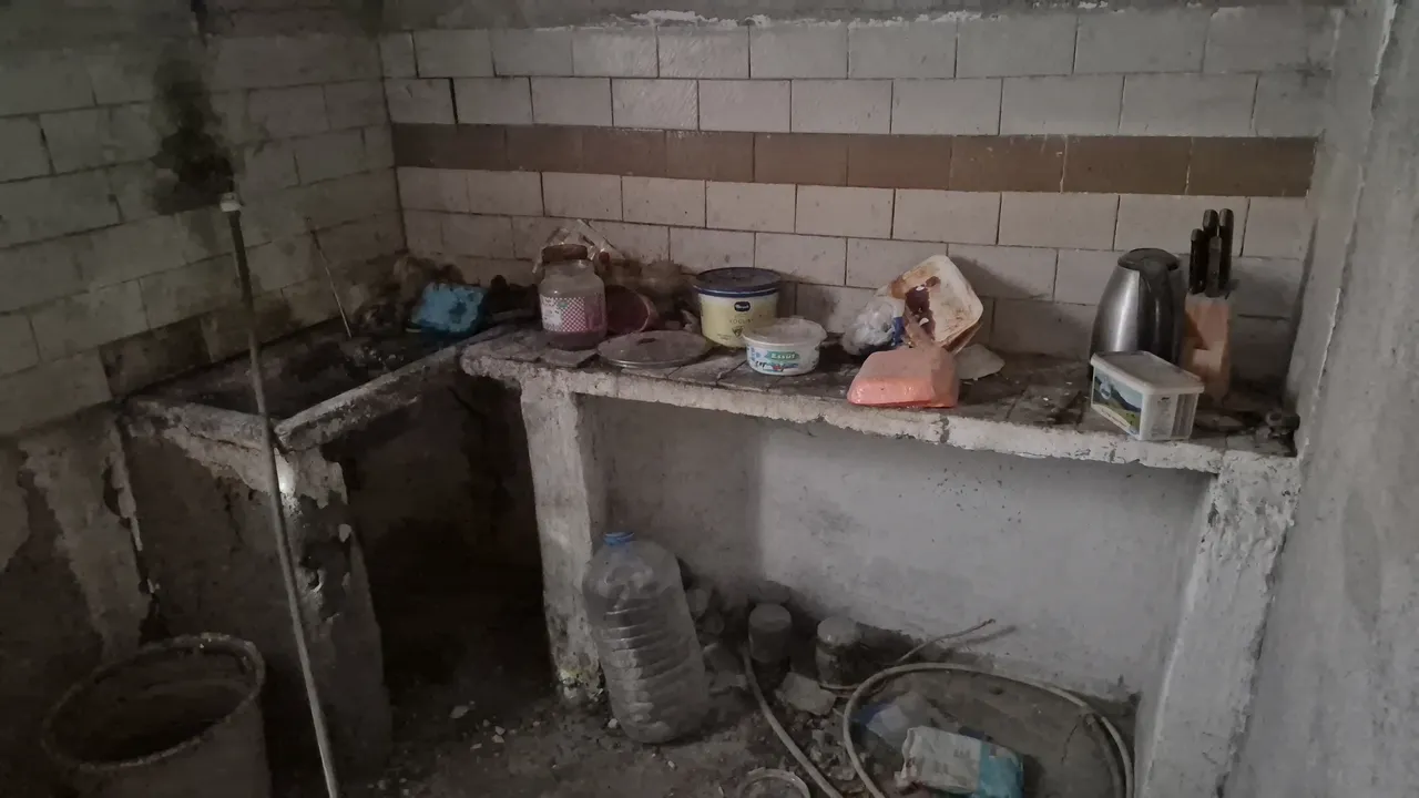 Eskişehir'de vicdanları yaralayan görüntü: 64 yaşındaki Celal Amca metruk evde kaderine terk edildi