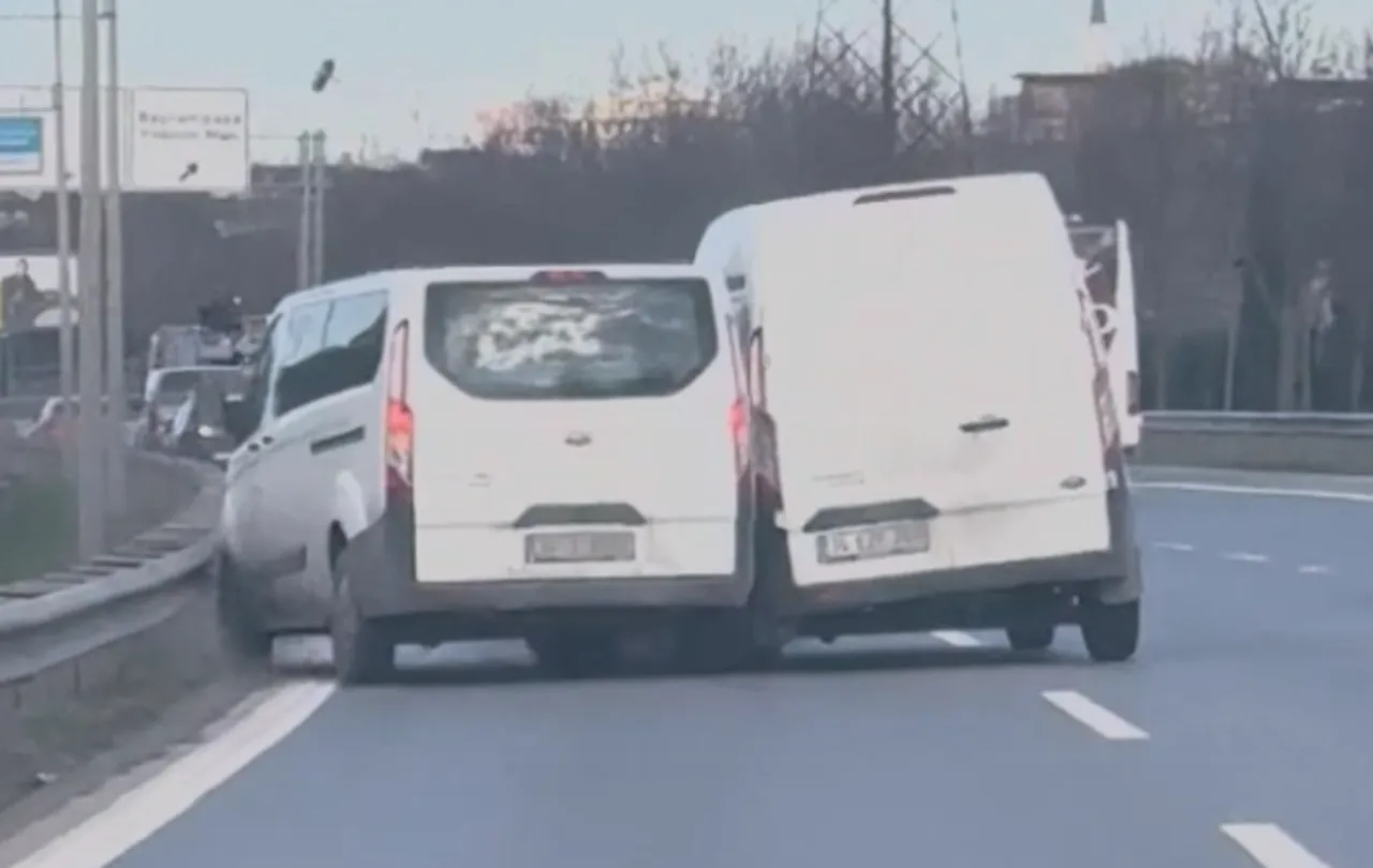 TEM'de faciadan dönüldü! Kaza mı cinayete teşebbüs mü? Herkes bu olayı konuşuyor