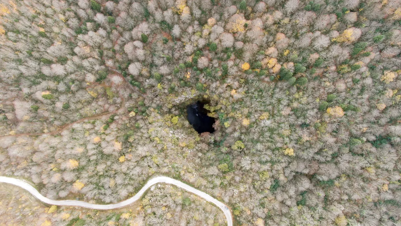 Türkiyede eşi benzeri yok! En geniş dikey mağara Kastamonuda keşfedilmeyi bekliyor