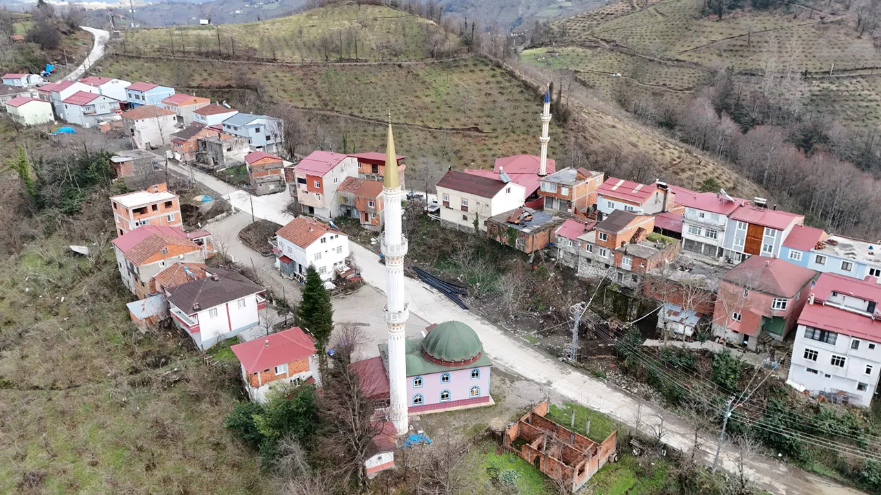 Üstü Samsun, altı Ordu! Bir dakika arayla oruç açıyorlar