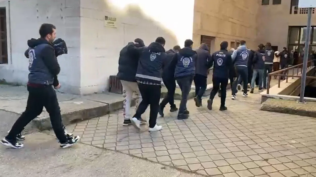 Yasa dışı bahis operasyonunda yakalanan 4 zanlı tutuklandı