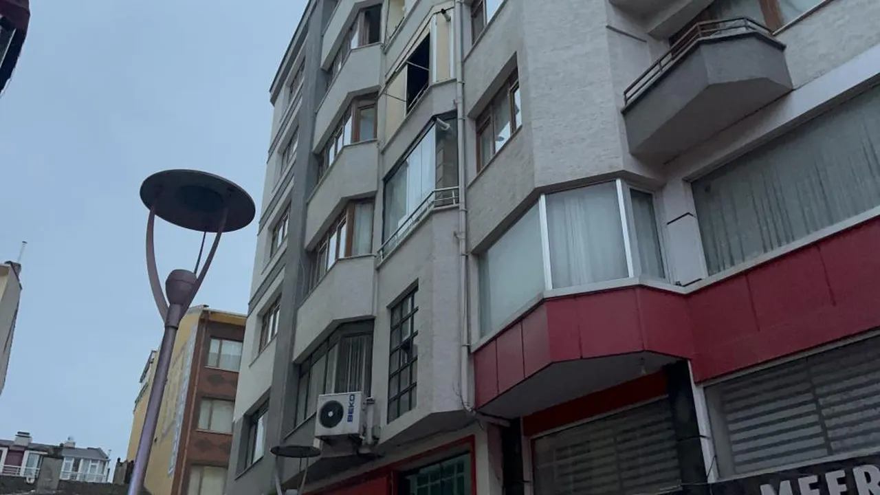 Anne ve iki oğlu evlerinde zehirlendi, sebebi şoke etti