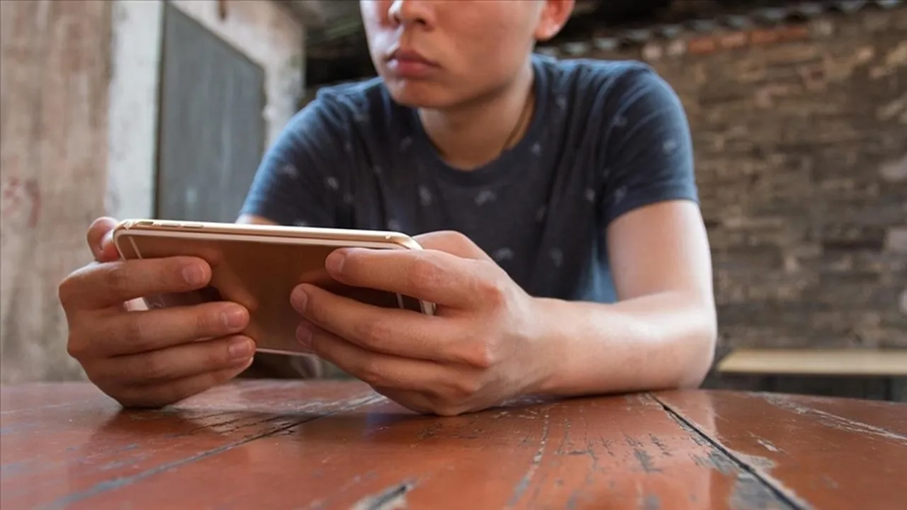 Bakan Göktaş'tan oyun platformlarına 'yaş' uyarısı: Dikkat etmelerini bekliyoruz