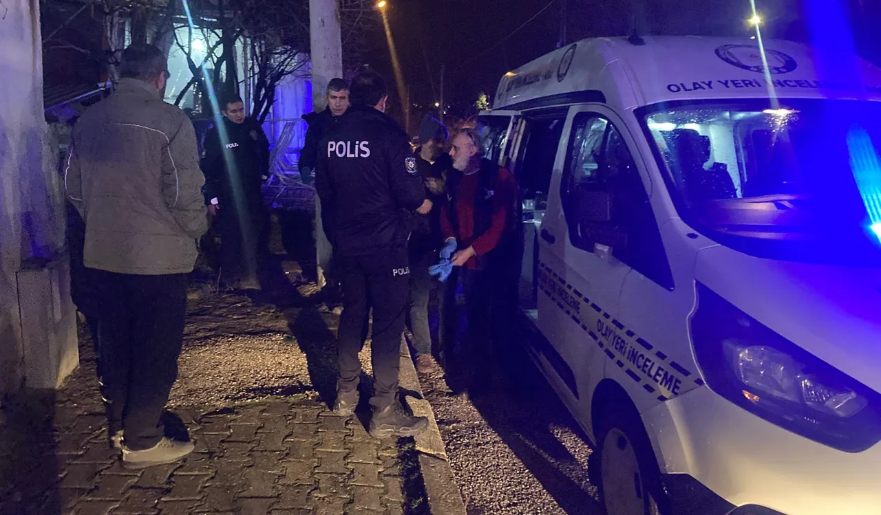 Komşuların ihbarı ortaya çıkardı! Yalnız yaşayan adamın acı sonu