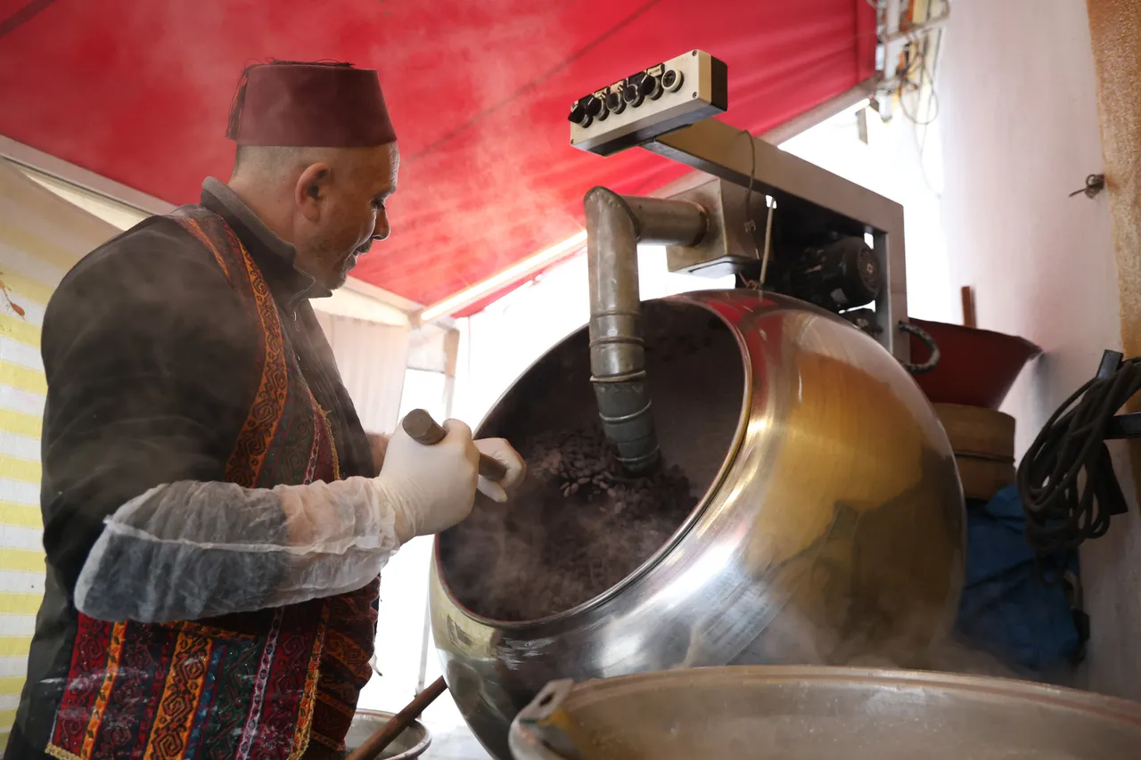 Ramazan’ın vazgeçilmezi ‘beyaz altın’! Kilosu 500 lira, 3 saatte hazırlanıyor