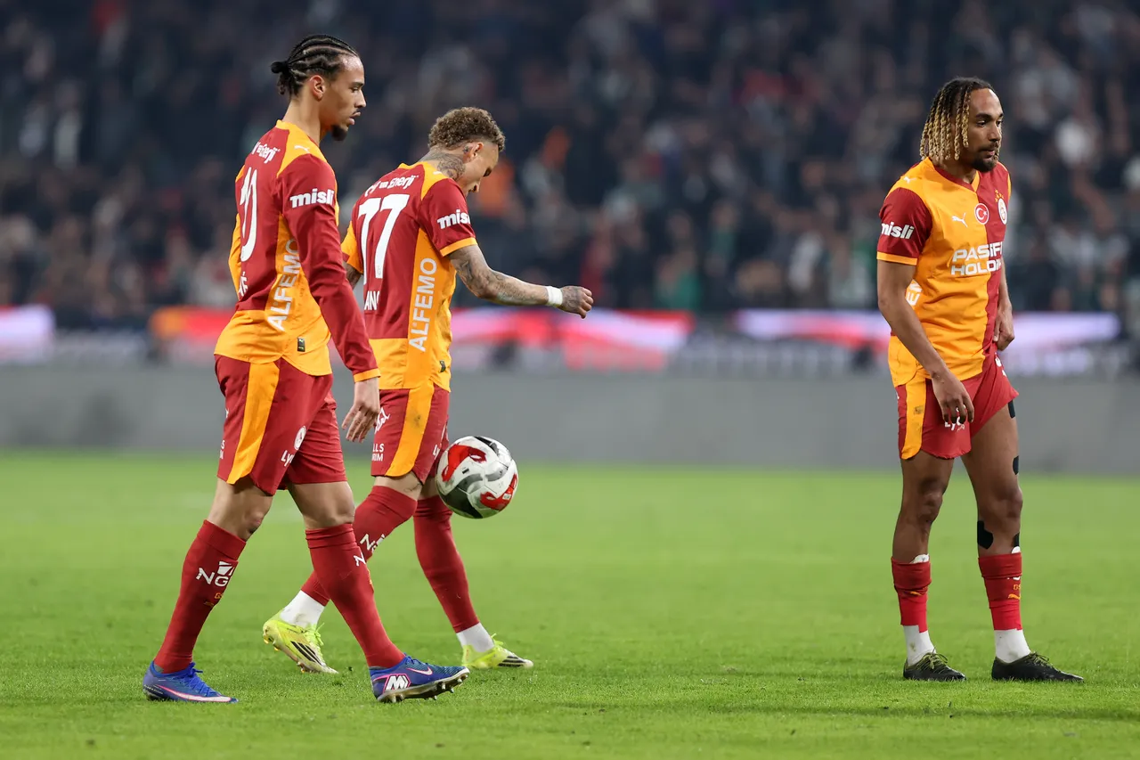 Usta yazarlar, Galatasarayın mağlubiyetini yorumladı:  Gol iptali kesinlikle doğru
