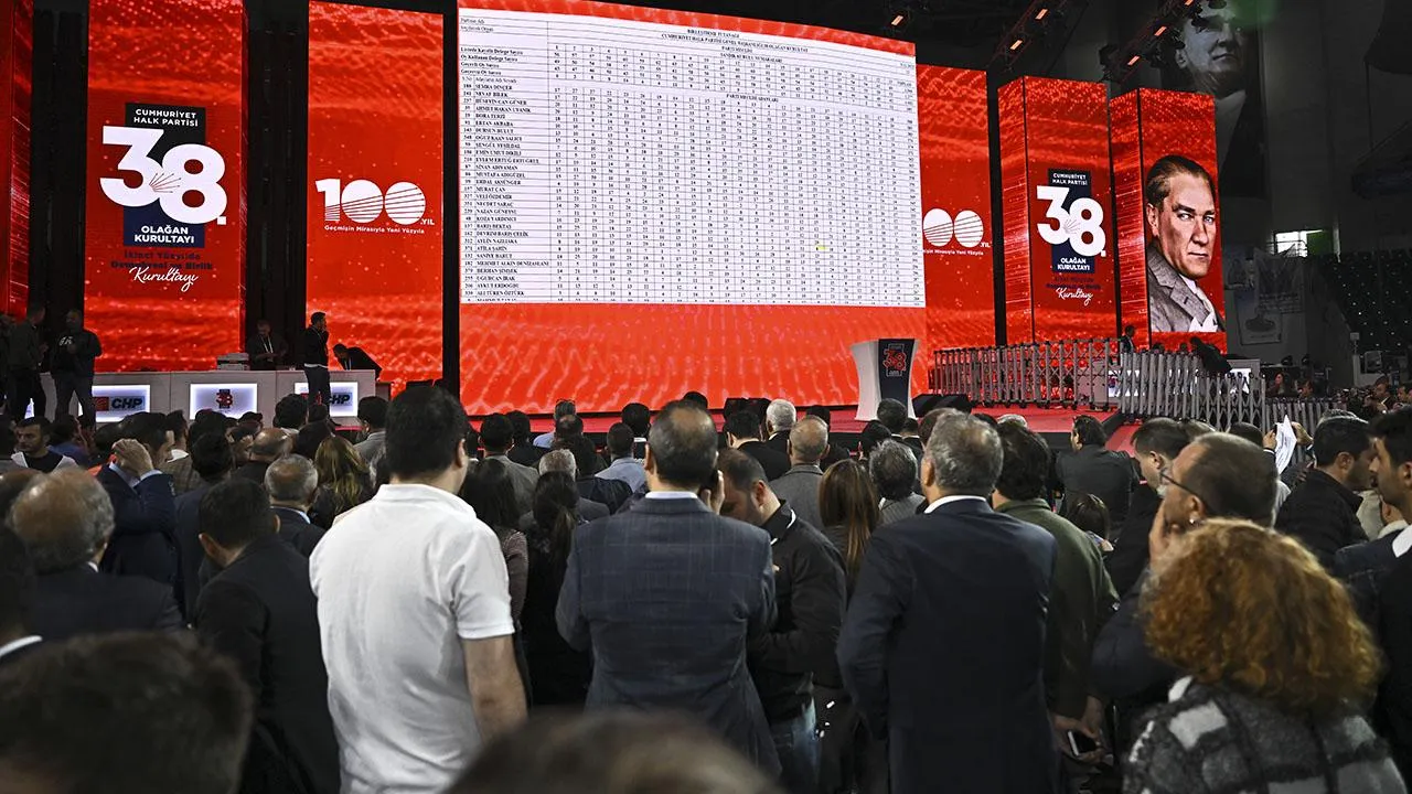 CHP Kurultayı’nda ‘300 bin dolarlık’ rüşvet iddiası! Tanık delegeler konuştu