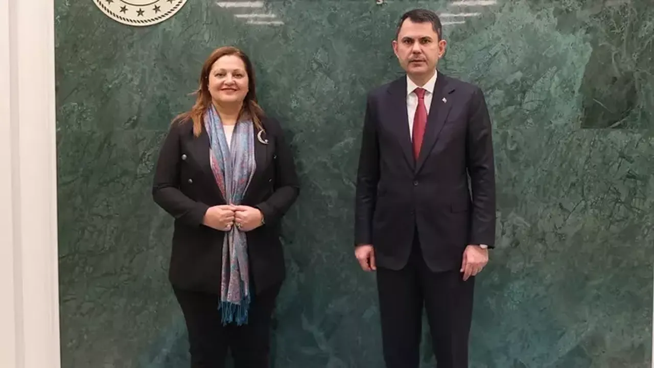 CHP lideri Özelin Murat Kurum hazımsızlığı: Bu resimden rahatsızlar