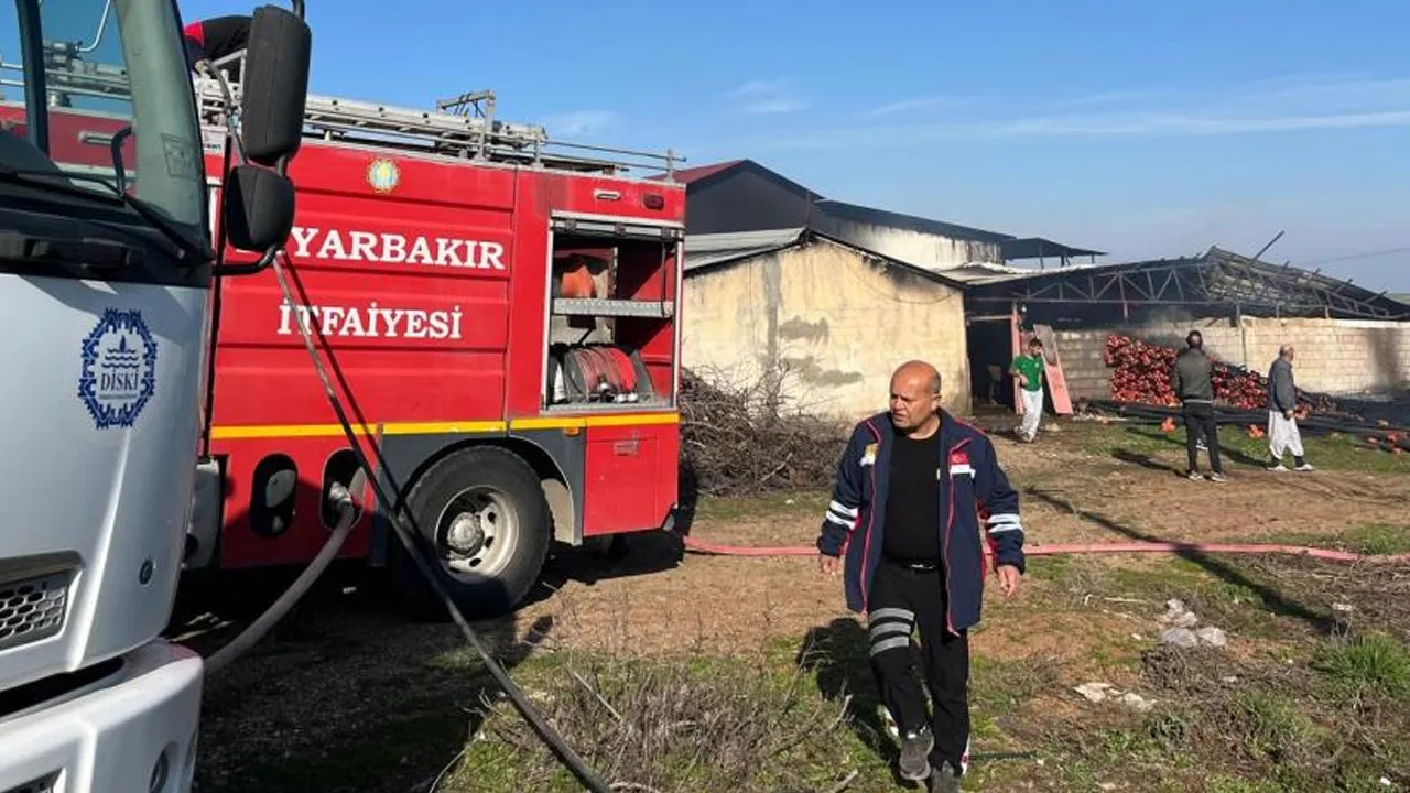 Diyarbakır'da plastik fabrikasında yangın!