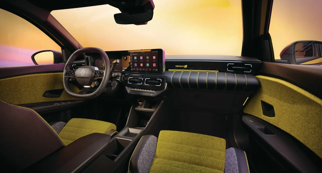 Yeni Renault 5'in iç mekanı