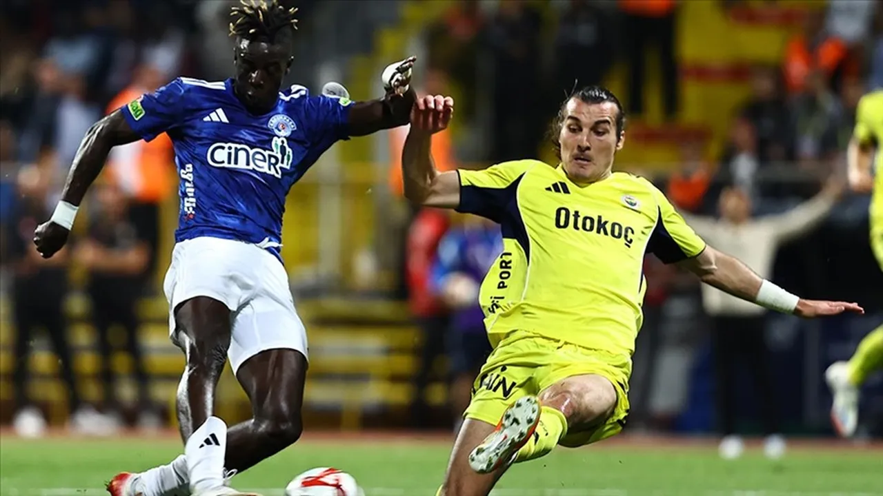 İşte muhtemel 11ler! Fenerbahçe-Kasımpaşa maçında kimler eksik, kimler sakat ve cezalı?