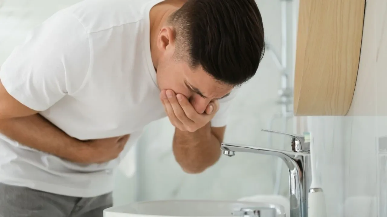 Kusmak orucu bozar mı? Orucu bozan ve bozmayan durumlar