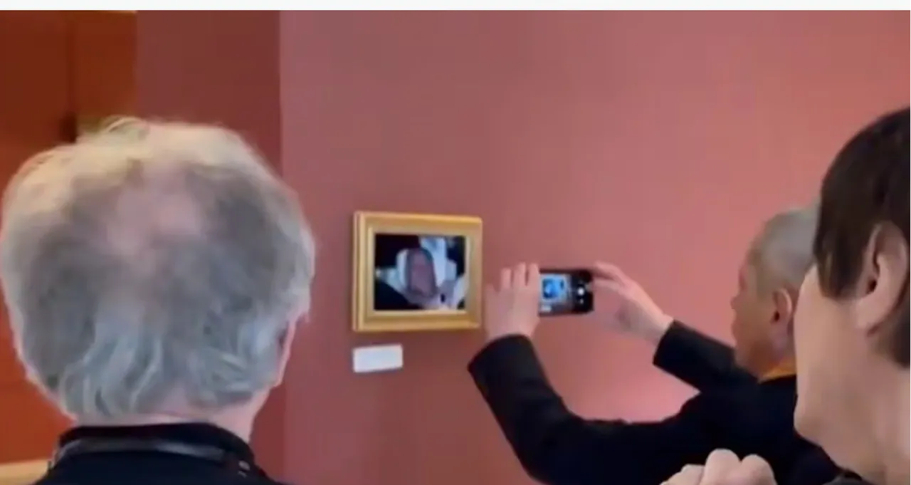 Louvre’da eşi benzeri görülmemiş skandal kare!