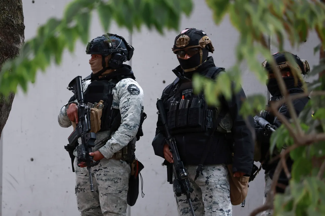 Meksika'da mahsur kalan Cüneyt Özdemir, son durumu aktardı: Kartel ölümle tehdit ediyor