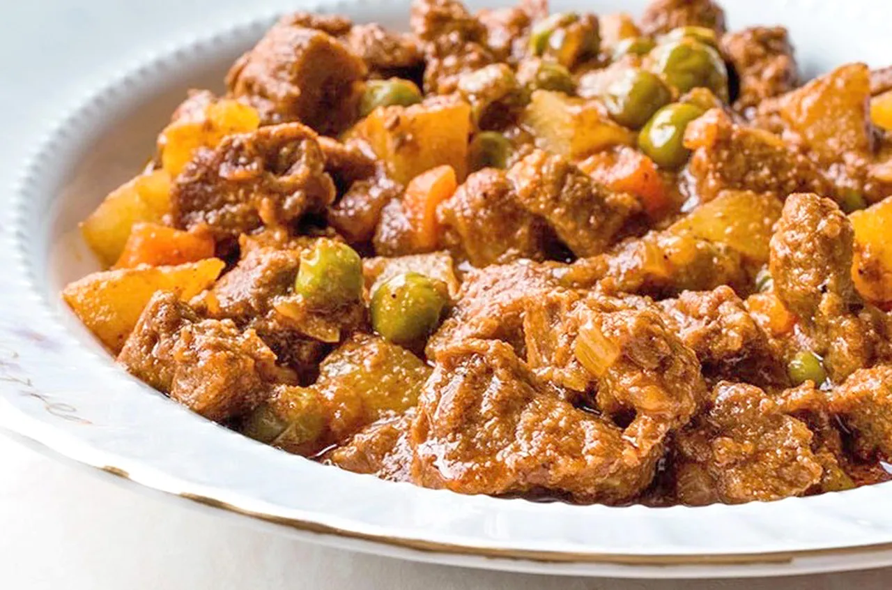 Melik Necâşî  sualleri karşısında aldığı cevaplara hayran kalır: Ağlatan tilavet