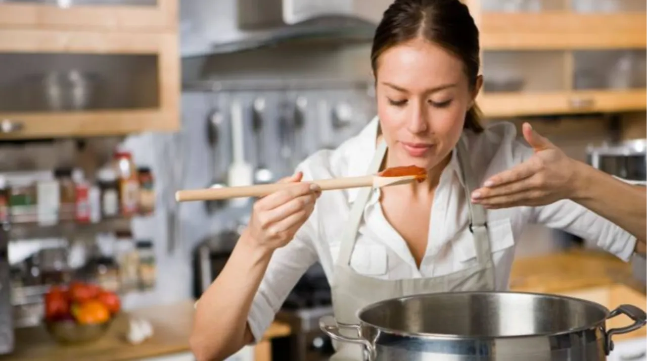 Oruçluyken yemeğin tadına bakmak orucu bozar mı?