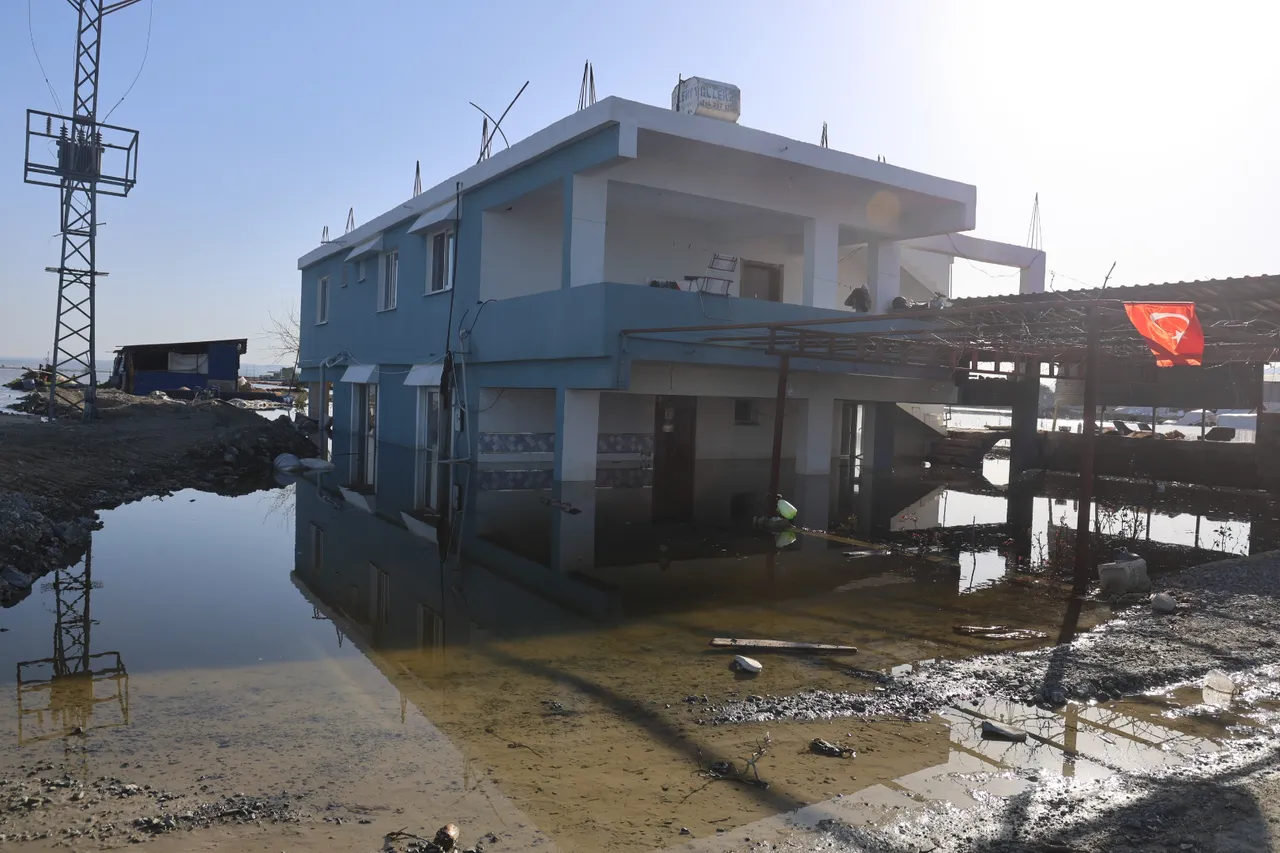 Son 65 yılın en kurak yılından 1 yıl sonra Hatay’da her şey sular altında