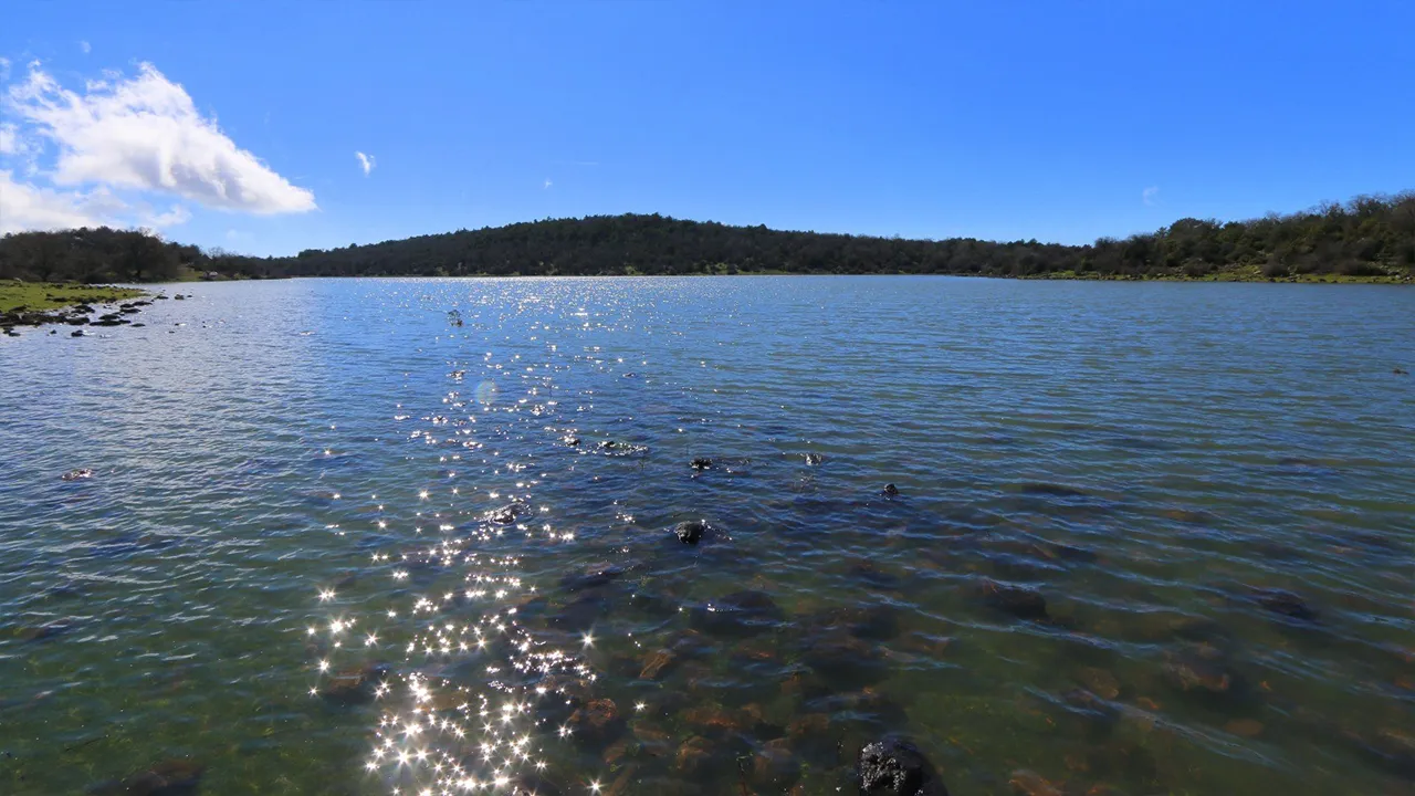 Tamamen kurumuştu! Tepegöl sağanak sonrası yeniden su tuttu   