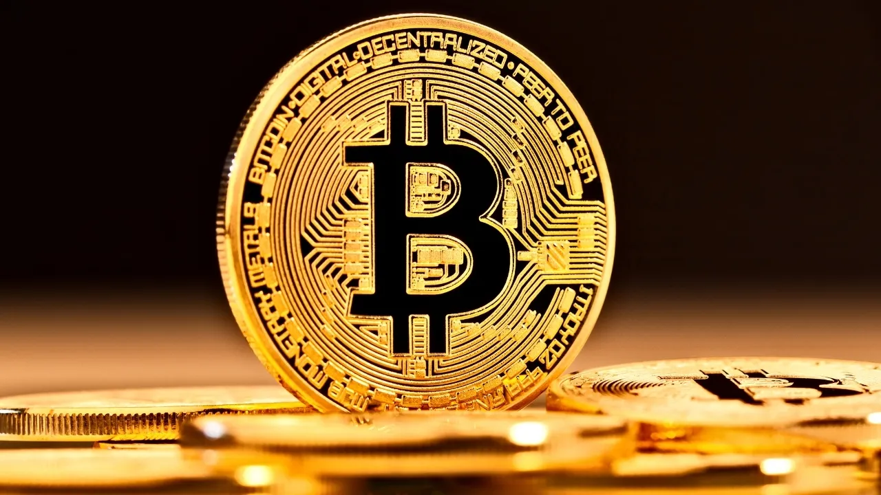 Trump'ın kararı kripto paraları yaktı! Bitcoin'de dikkat çeken düşüş