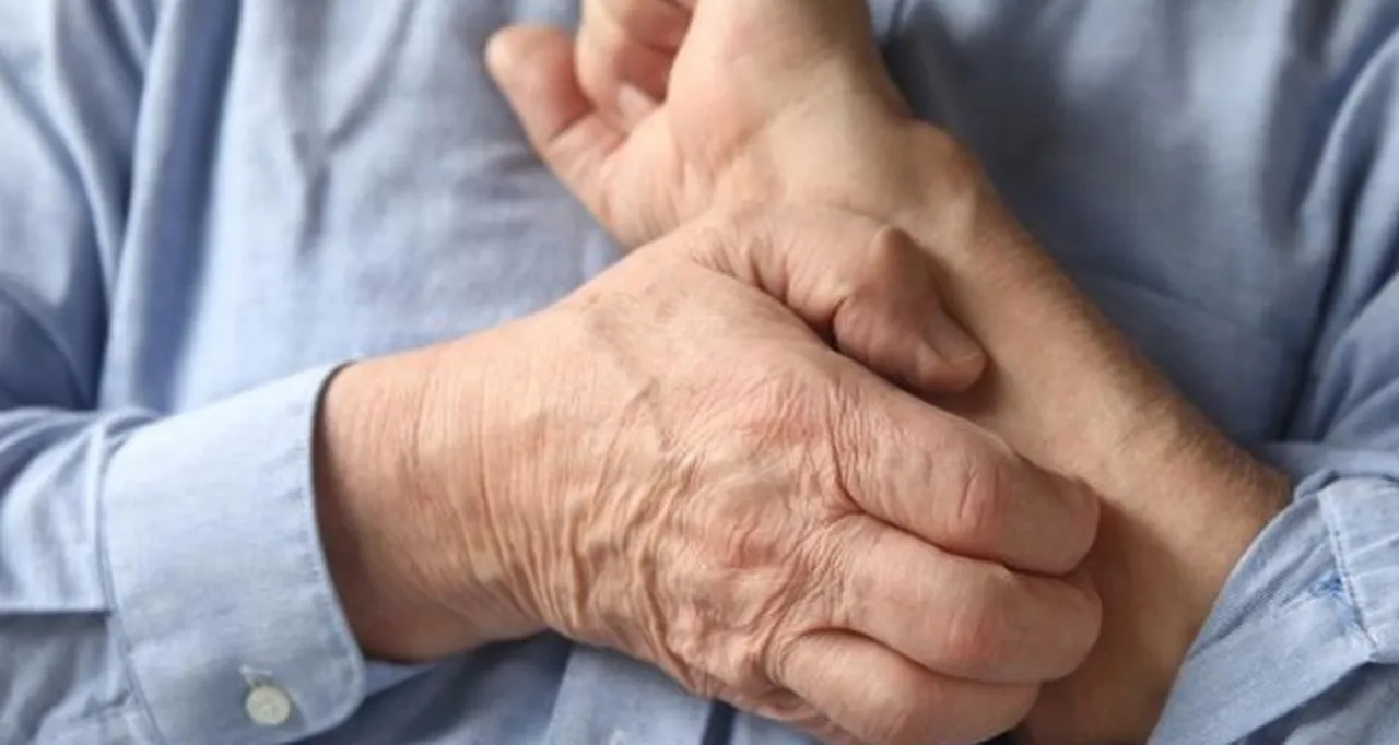 50 yaş ve üzeri risk altında! 3 kişiden birinde var: Sessizce ilerliyor