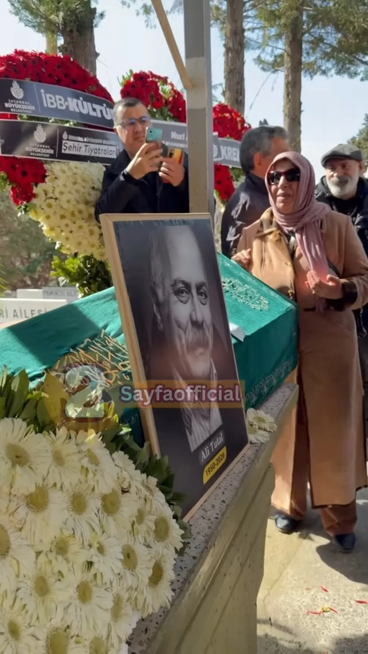 Ali Tutal’ın cenazesinde yürek burkan veda… Kızı gözyaşlarıyla söz verdi