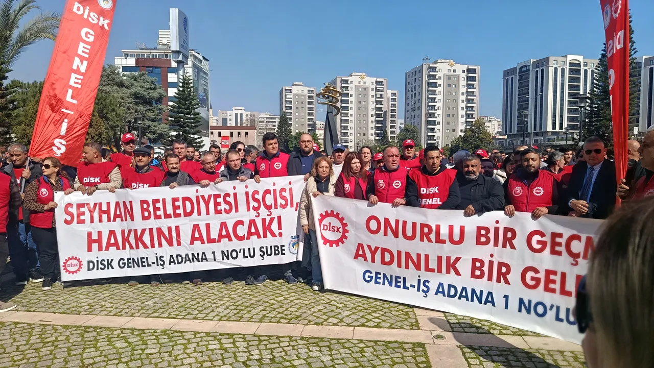 Belediyeden skandal hamle! 2 yıldır alacaklarını alamayan işçilere %3 zammı reva gördüler